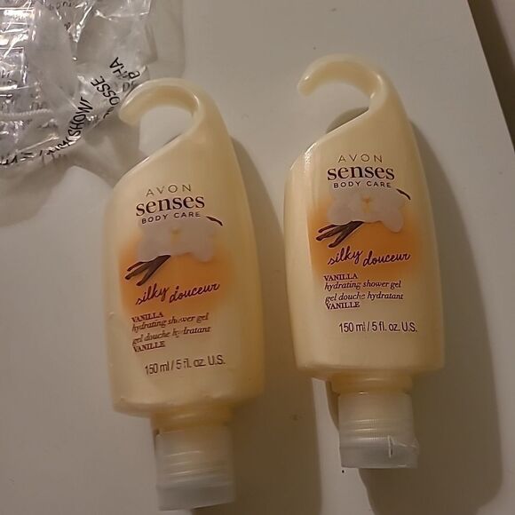 Avon Bathing Bundle - Picture 3 of 4